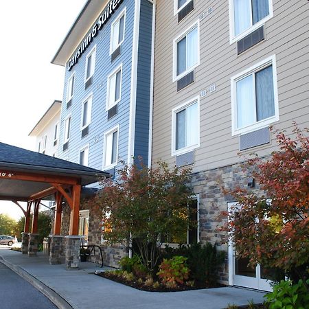 Days Inn & Suites By Wyndham לינדזי מראה חיצוני תמונה